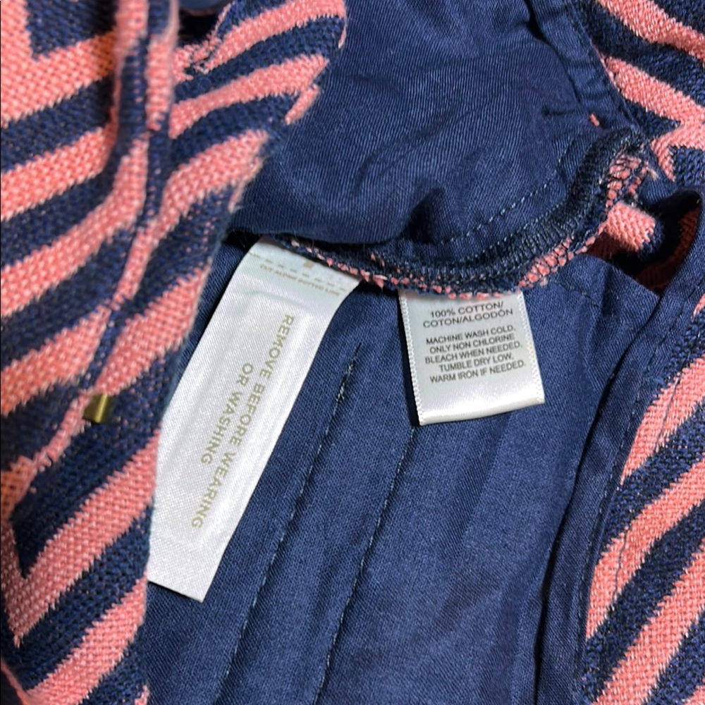 #0188- NWT LOFT Riviera Pink & Navy Slant Picket Chevron Shorts-6 - Picture 8 of 11